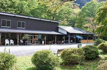 食堂・バーベキューで、みんなでゆったり